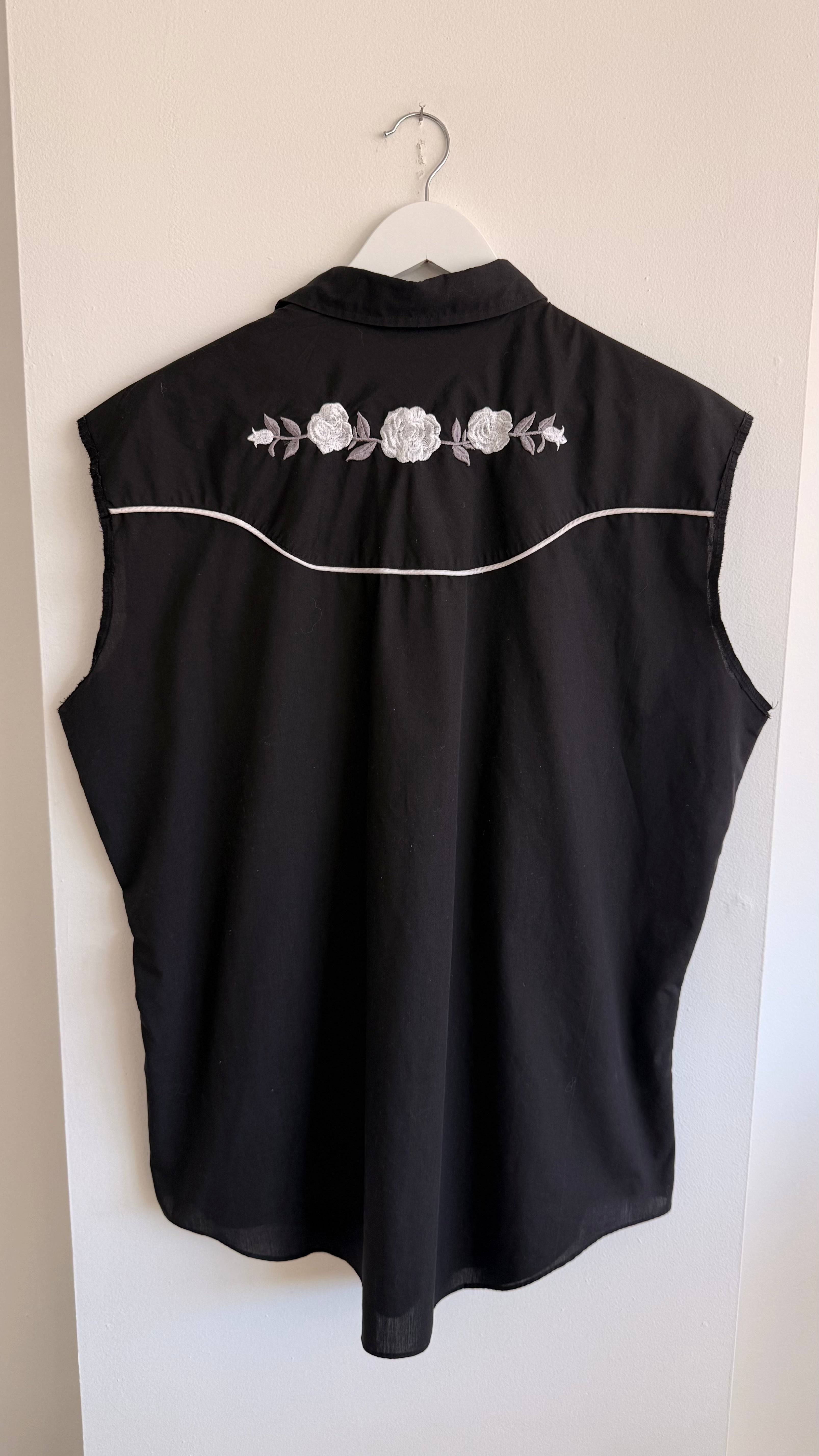 Western Sleeveless Button Up